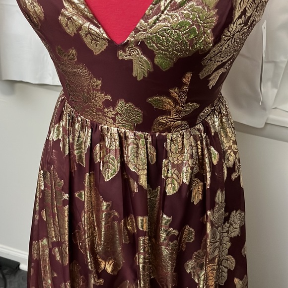 NWT Prom/Formal Maroon and Gold Floral Floor Length Gown - Picture 5 of 10
